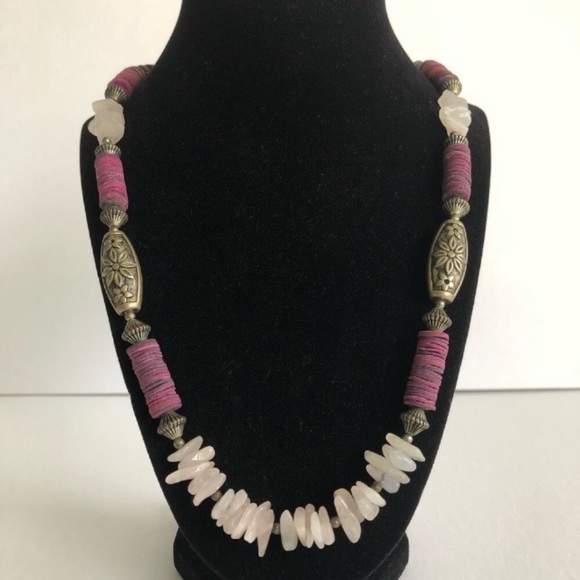 Vintage rose quartz pink shell gray bead necklace - Picture 2 of 4